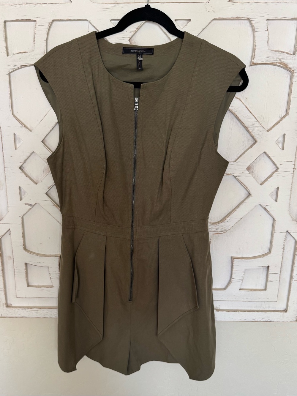 BCBGMaxAzria Olive Green Sleeveless Zip Romper - Picture 5 of 8